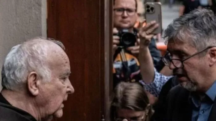 A baloldalon is nekimentek az eszét vesztő Hadházynak