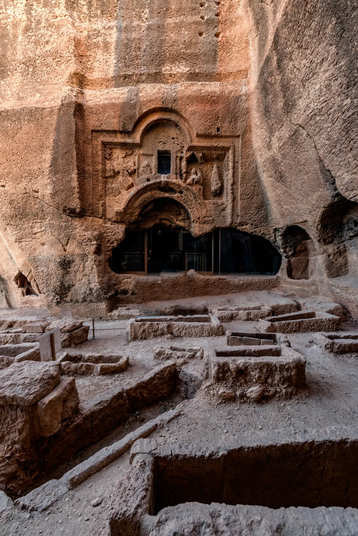Mardin, Törökország, Dara nekropolisza
