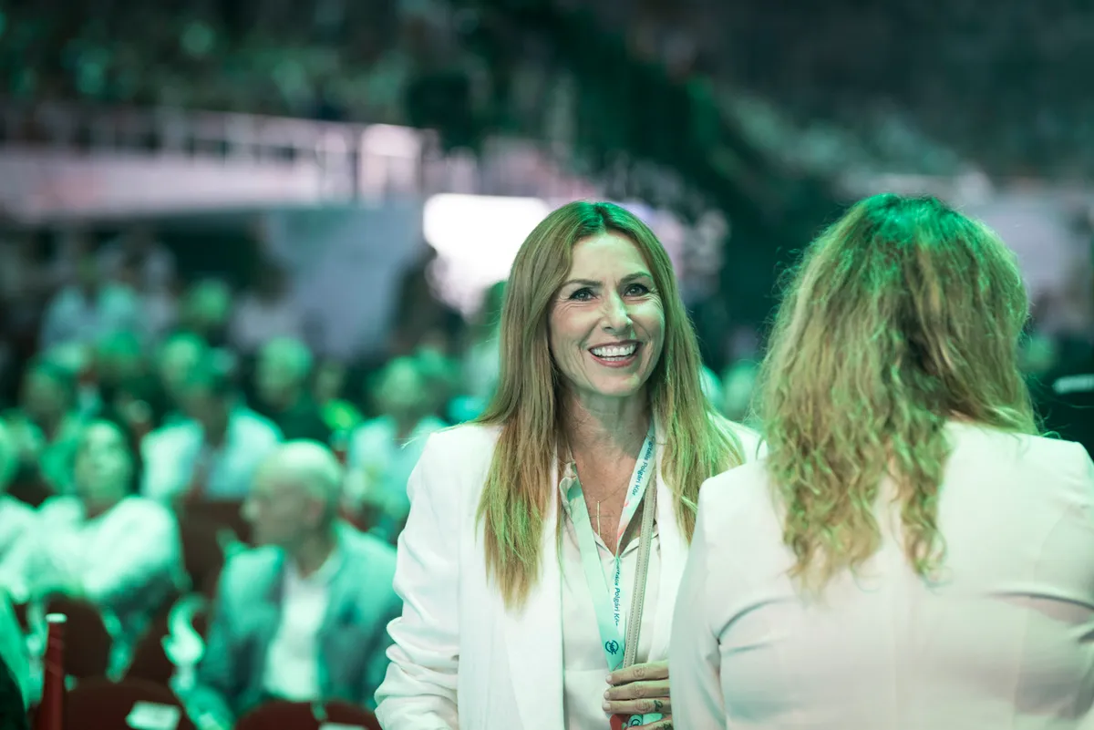 Háborúellenes Gyűlés Miklósa Erika