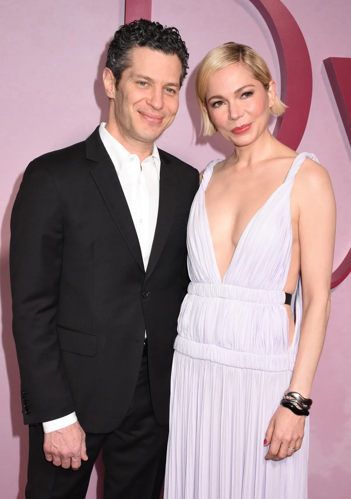 Michelle Williams és Thomas Kail 2020 márciusában házasodtak össze, azóta pedig 3 közös gyermekük született