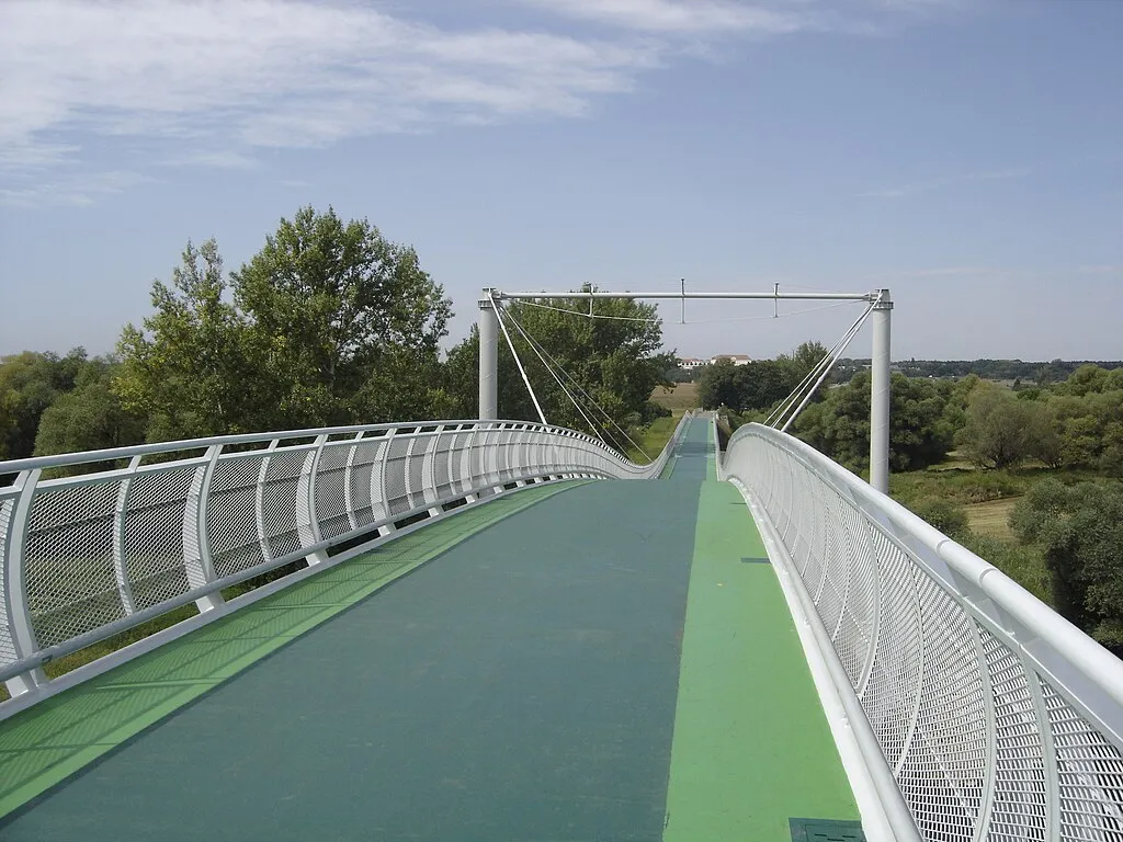 Vasfüggöny kerékpáros útvonal, Ausztria-Szlovákia határa, híd