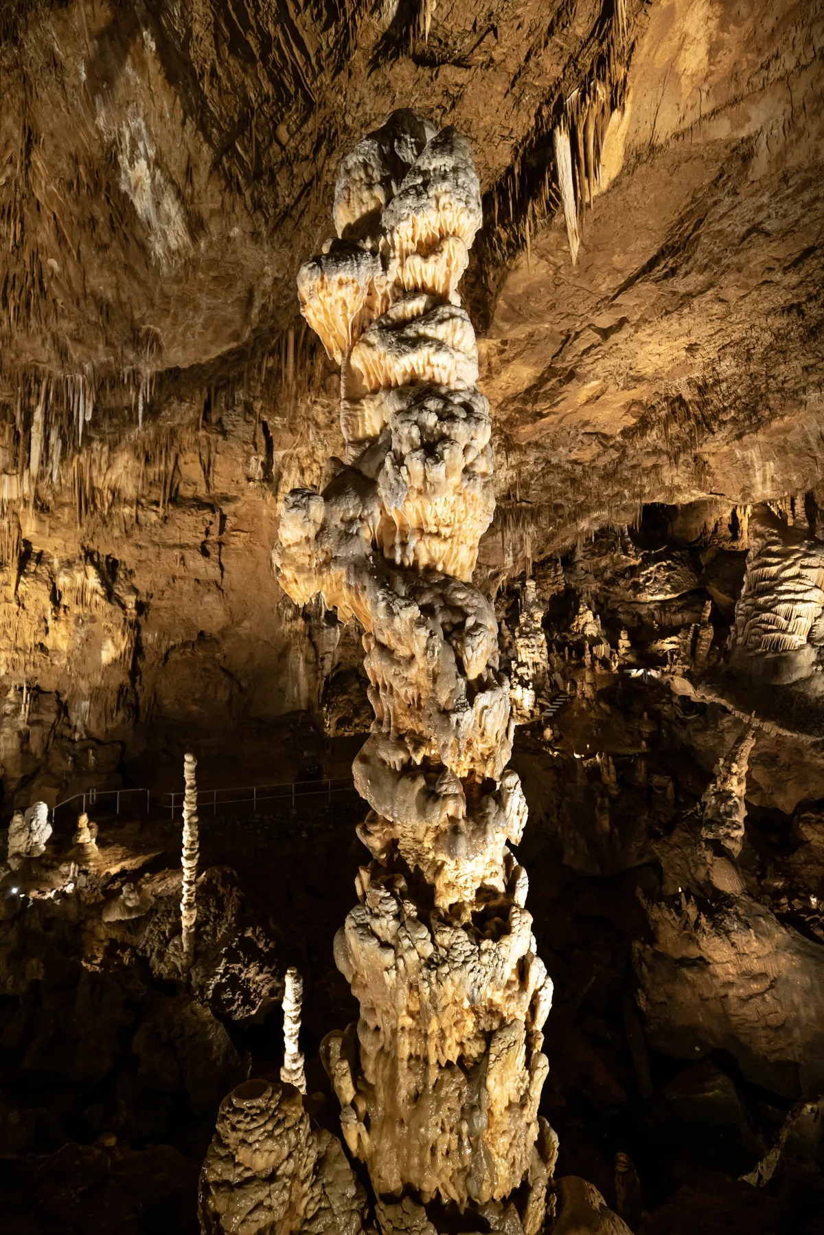 Cseppkő az Aggteleki Nemzeti Park barlangjaiban