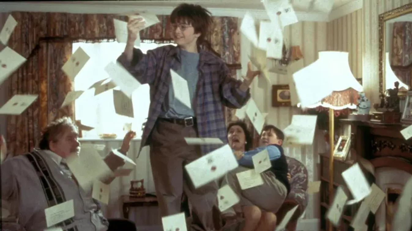 Harry Potter beköltözik a Roxfortba, az őszi filmek pedig a nappalinkba: ezek a legjobb filmek a hétvégi bekuckózáshoz!
