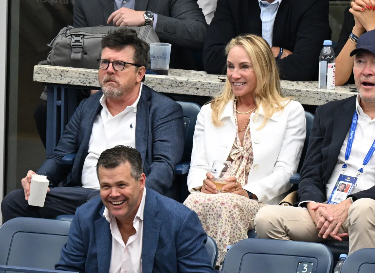 Michael J Fox feleségével, Tracy Pollan-nel látogatott el a US Open 2025-re