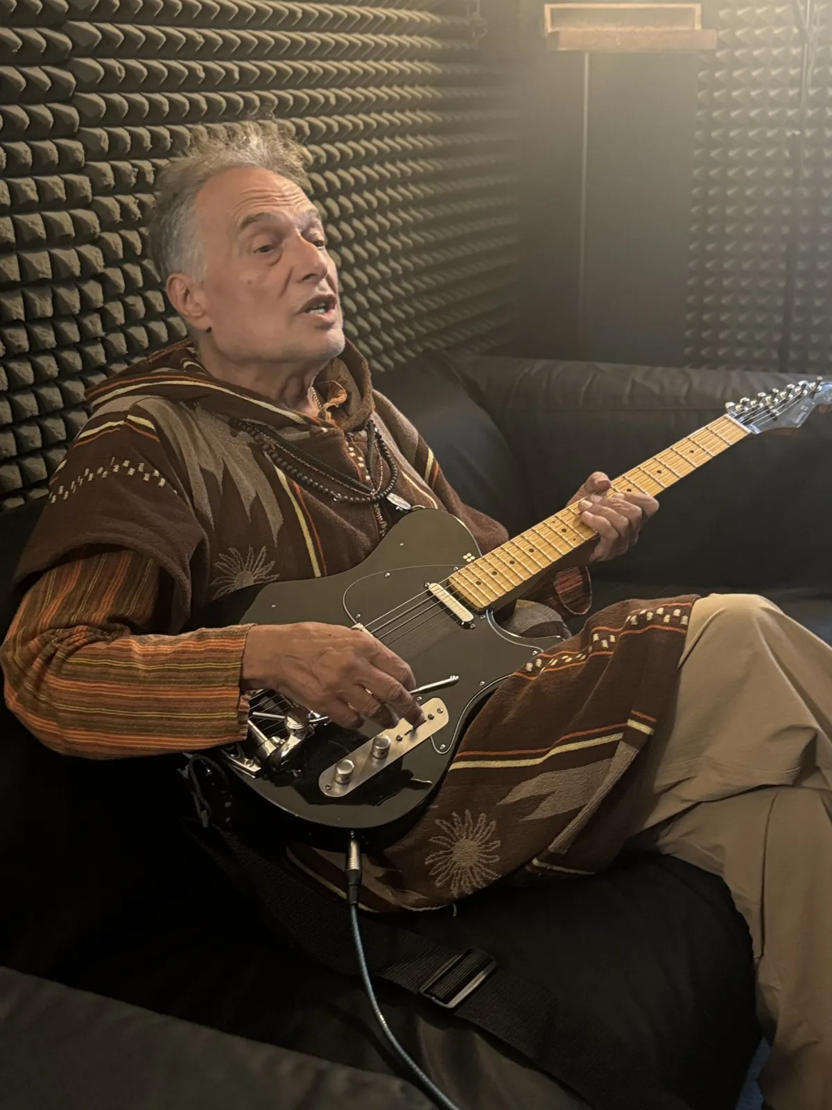 Laár András