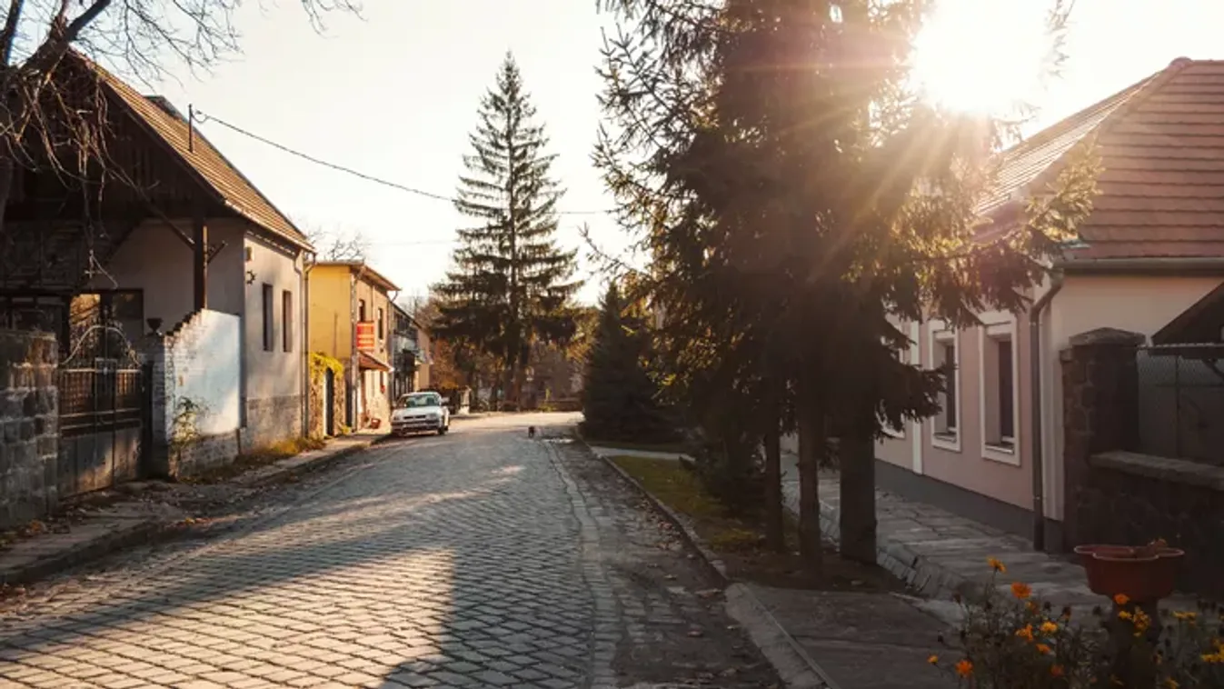 Galéria: templomtorony, csend és végtelen nyugalom – Barangolj ősszel a legbájosabb települések közt Magyarországon
