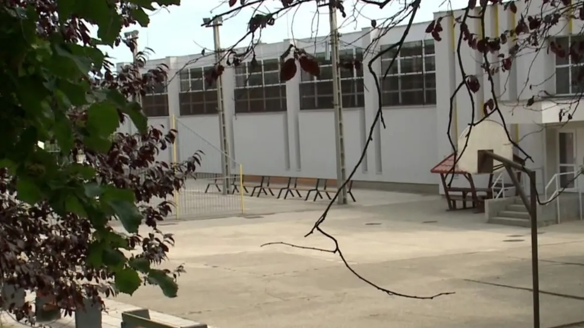 Diák támadt ököllel az iskolaőrre, most elítélték