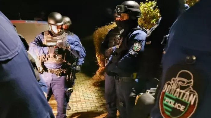 Lecsapott a TEK a nőket futtató szabolcsi bandára - Videó!