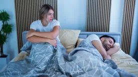 Máris rám unt? Ezért merülnek a férfiak mély álomba az együttlét után