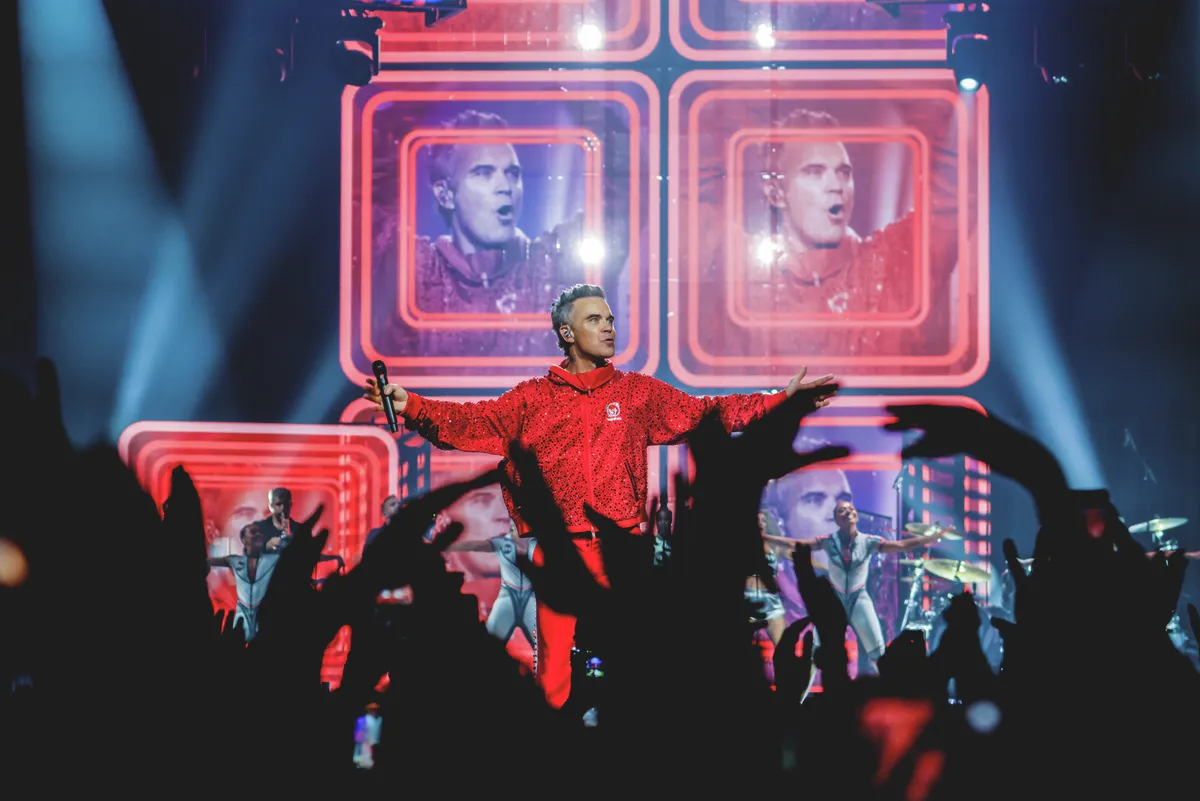Robbie Williams tudja, hogy kell hatalmas showt csinálni