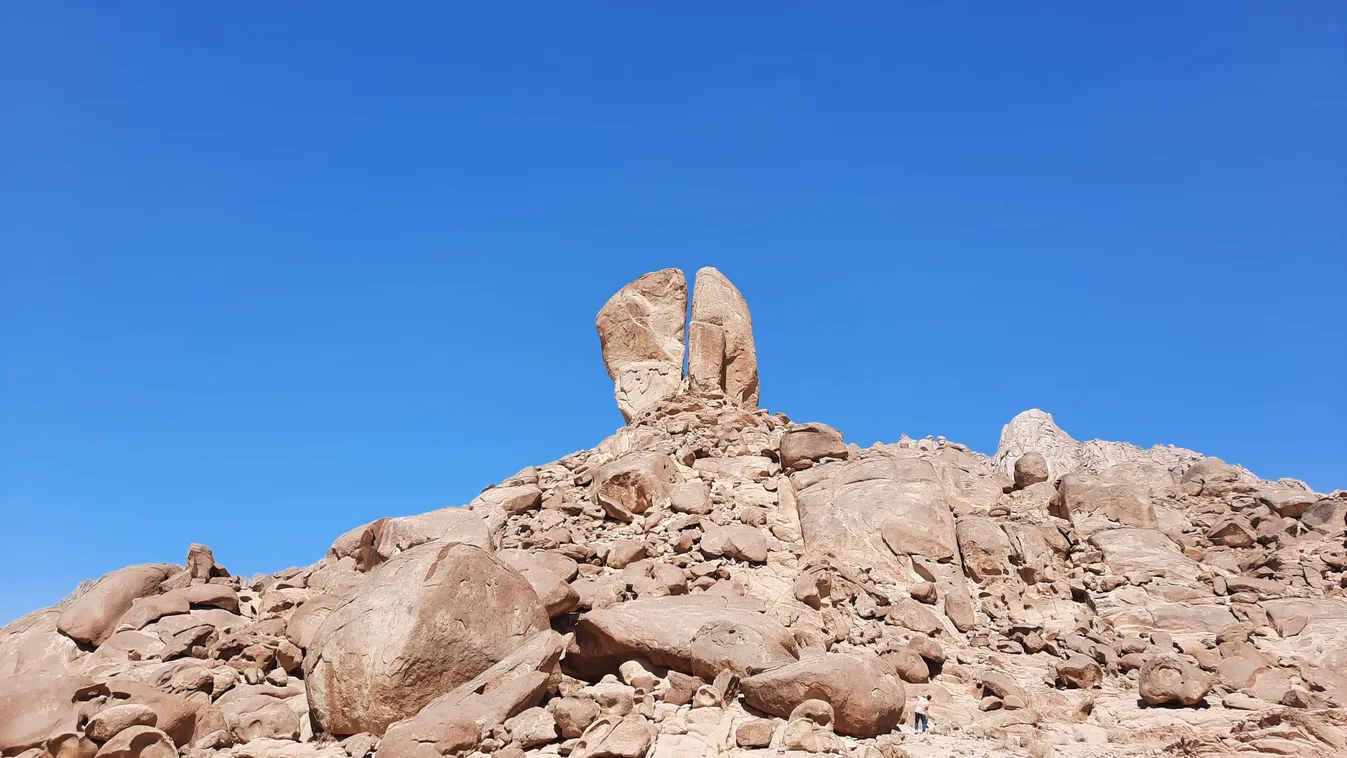 A szaúd-arábiai Jebel Al-Lawz lehet a valódi Sinai-hegy?