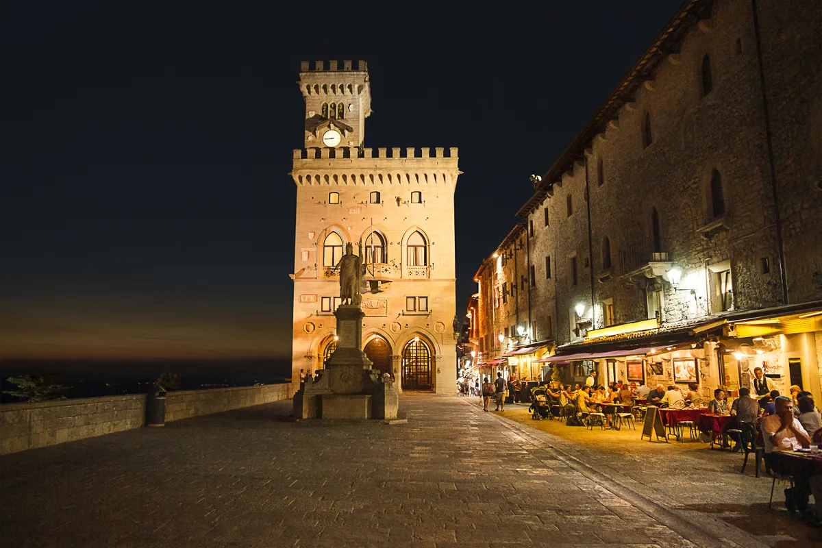 San Marino, Főtér, Palazzo Publico este