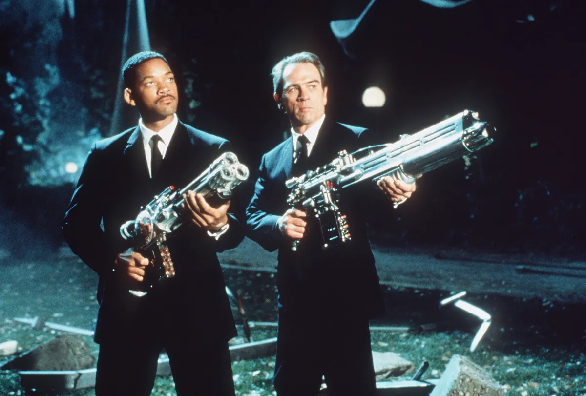 Tommy Lee Jones az űrlények ellen harcoló ügynökként Will Smith mellett (Fotó: KPA Honorar und Belege)