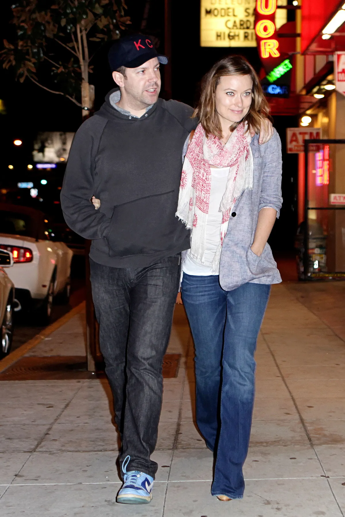 Olivia Wilde And Jason Sudeikis Dine In West Hollywood