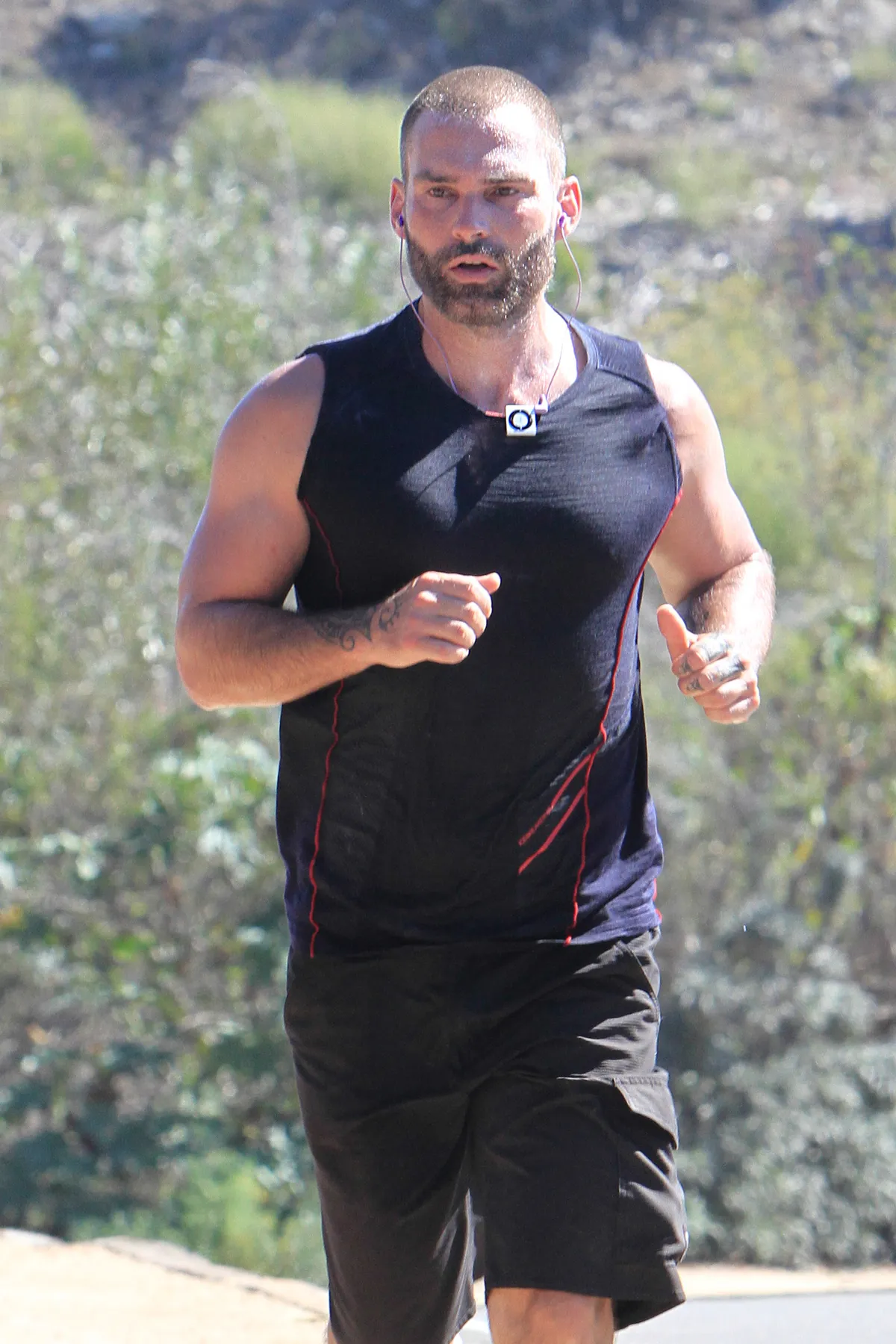 *EXCLUSIVE* Seann William Scott braves the heat and goes for a run! **NO UK**