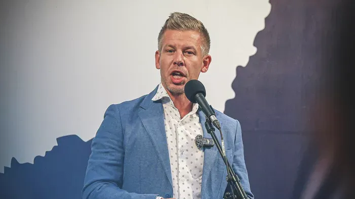 A kismamák adókedvezményét is eltörölné a Tisza Párt
