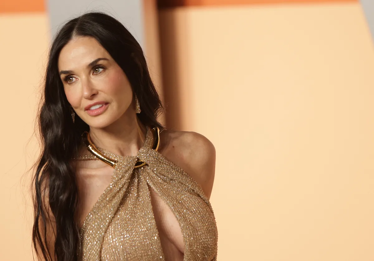 Demi Moore megcsalta férjét