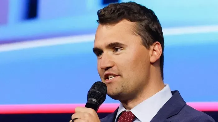 Megérkezett az első kép: ez a férfi Charlie Kirk gyilkosa?