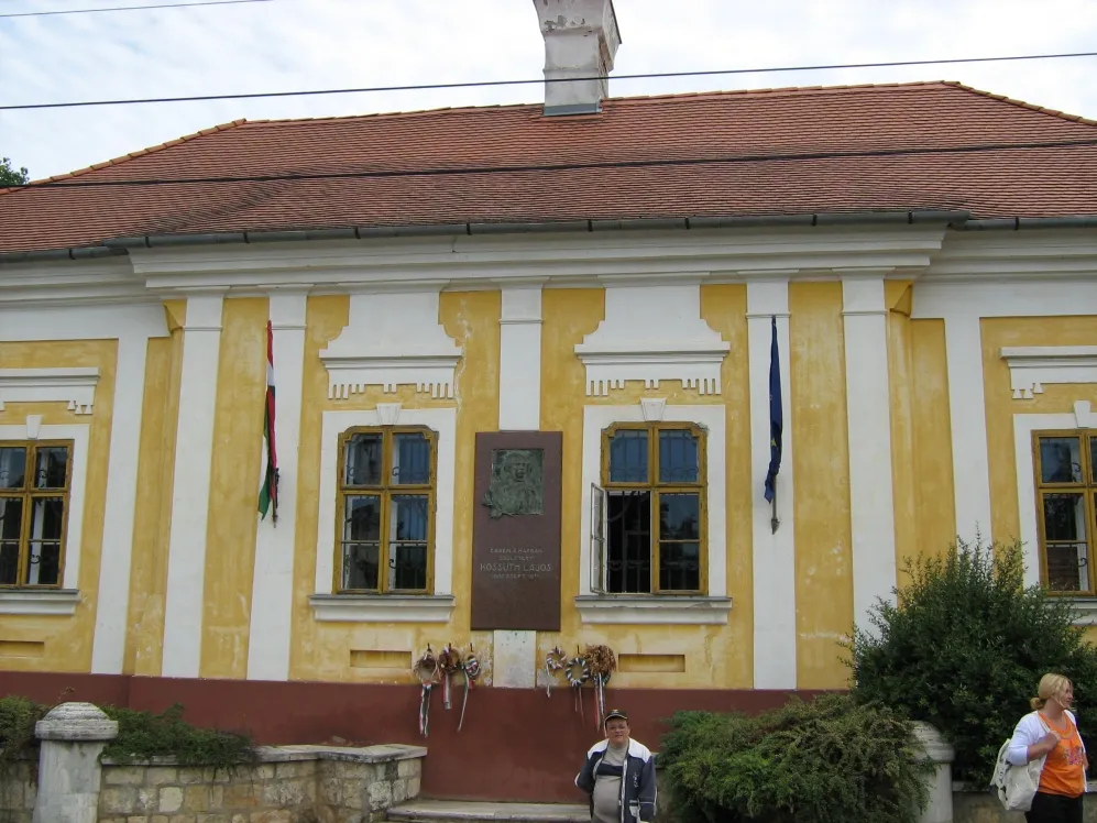 Kossuth Lajos szülőháza Monokon