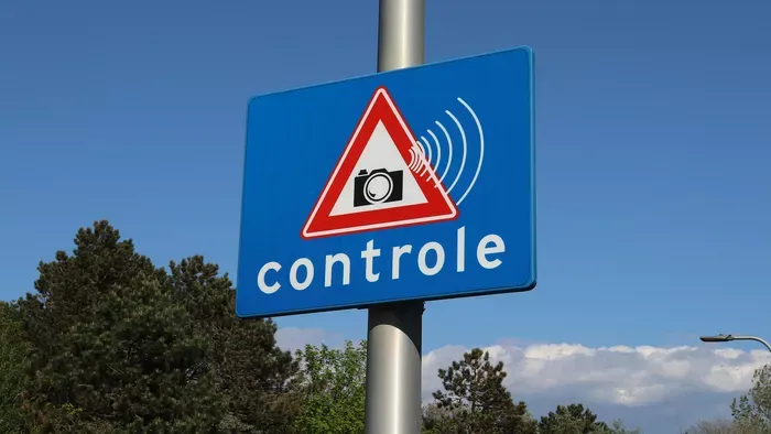 Kiderült, ez van a mosolygós traffipaxok mögött