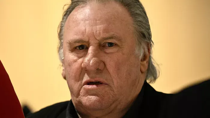 Nemi erőszak vádja miatt bíróság elé áll Gérard Depardieu