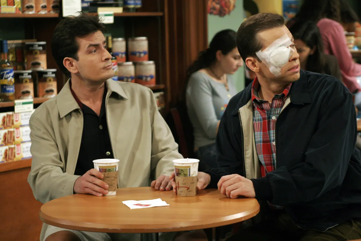 'Two and a Half Men' TV Stills