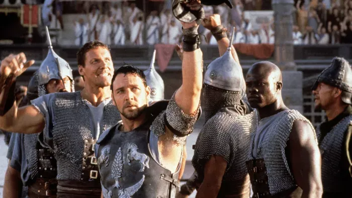 Russell Crowe lefogyott: bombaformában fotózták le