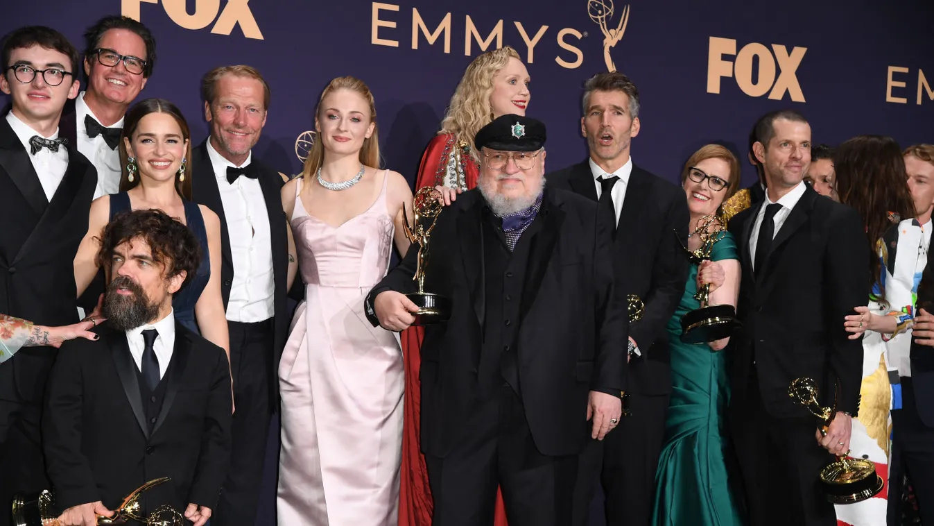 A Trónok harca stábja és George R.R. Martin az Emmy-díjátadón