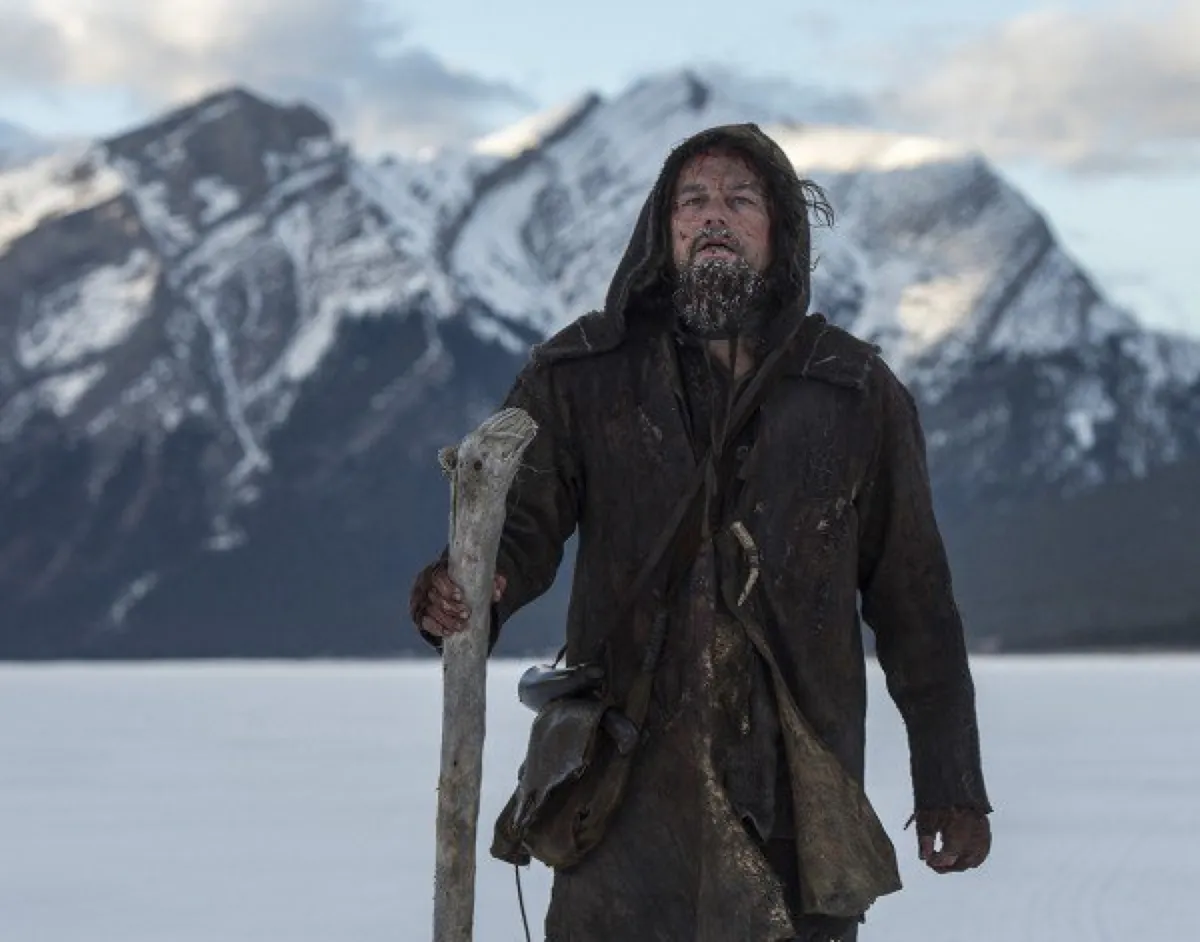 A Visszatérőben sem nyújtott különösen szép látványt, mostani szerepében azonban még ezen is túltesz (Fotó: Twentieth Century Fox)