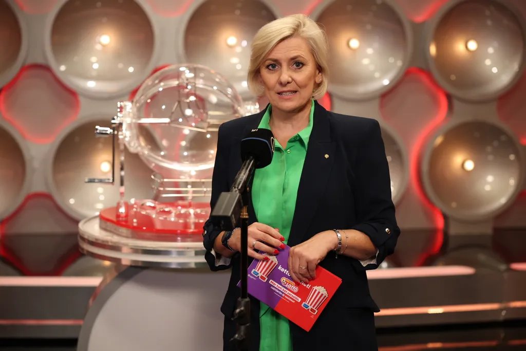 A Hatoslottó első csütörtöki élő sorsolása