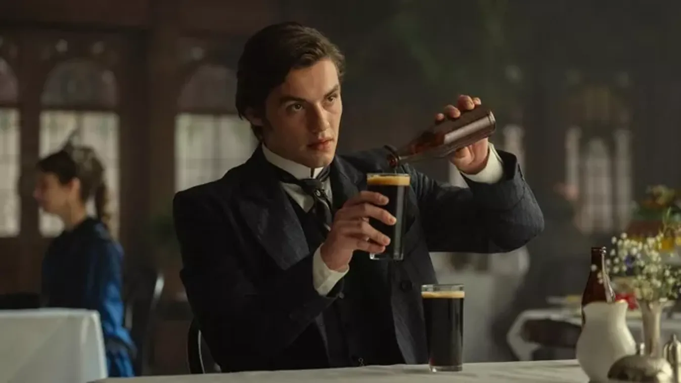 A Peaky Blindersnek vége, itt az új durranás: családi dráma és több száz liter sör – Berobbant A Guinness család a Netflixen