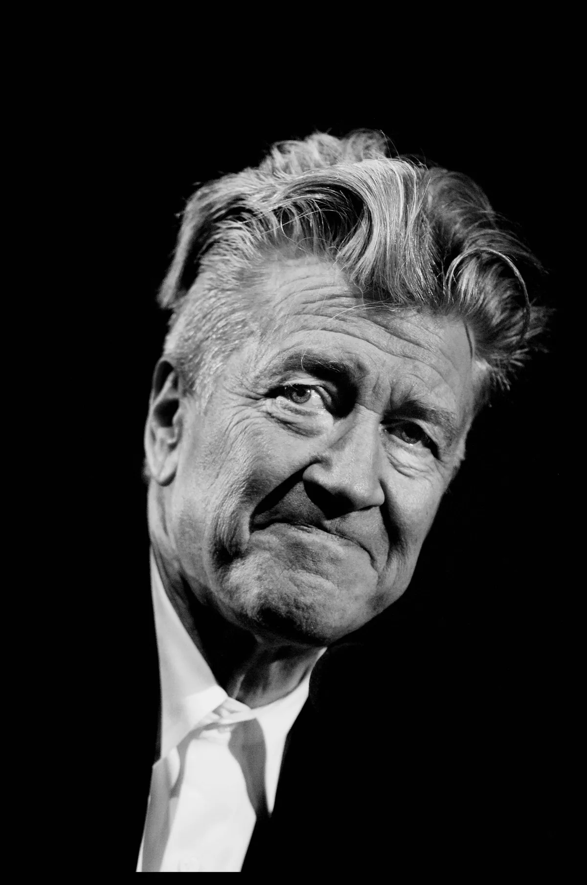 Ahogy idősödött, úgy lett egyre jellegzetesebb David Lynch frizurája (Fotó: Sarah Lee / eyevine)