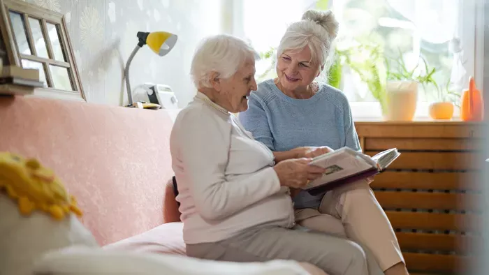 Bárkit utolérhet: tudj meg mindent az Alzheimer-kórról