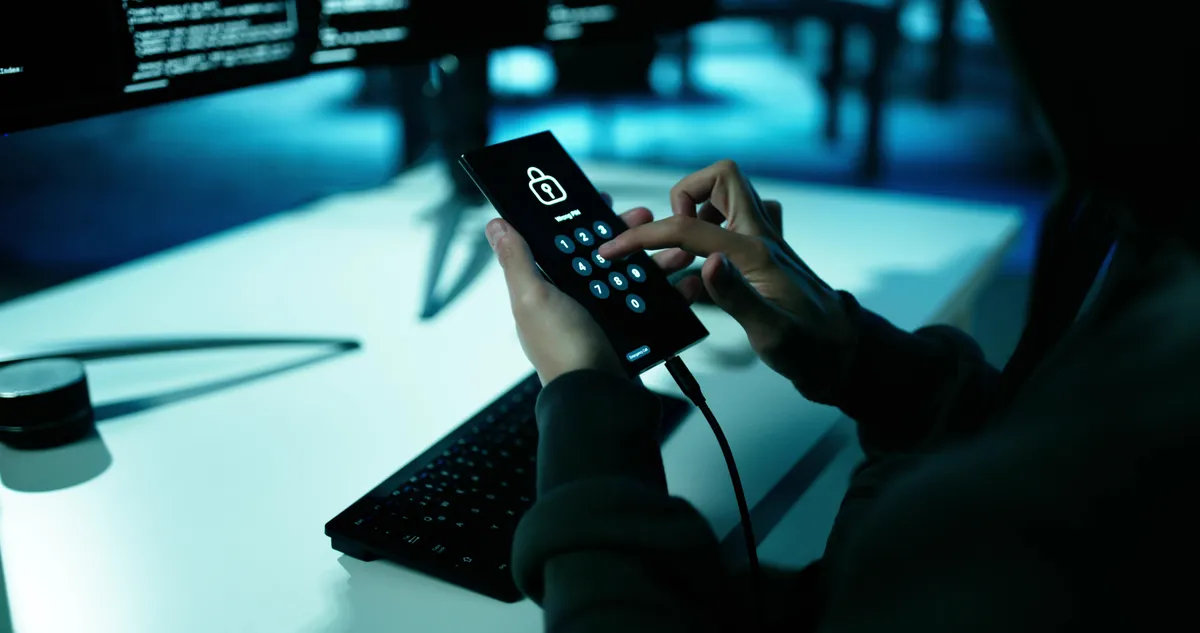 Kémprogram jelei a mobiltelefonon