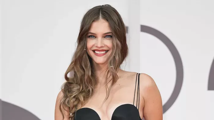 Palvin Barbi ragyog a Velencei Filmfesztiválon – fotó