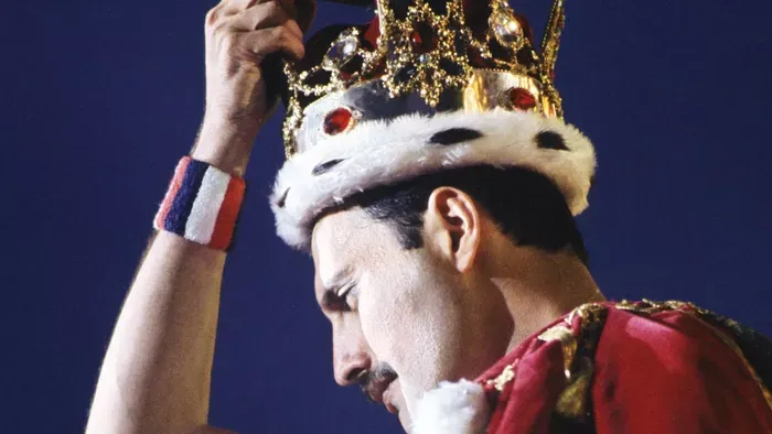Freddie Mercury személyes tárgyaiból nyílik kiállítás