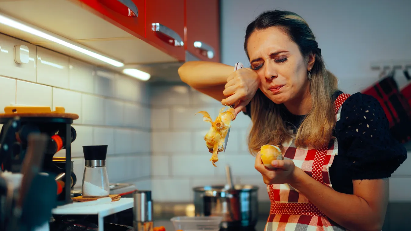 Hagymavágás könnyek nélkül? Ezekkel a trükkökkel lehetséges