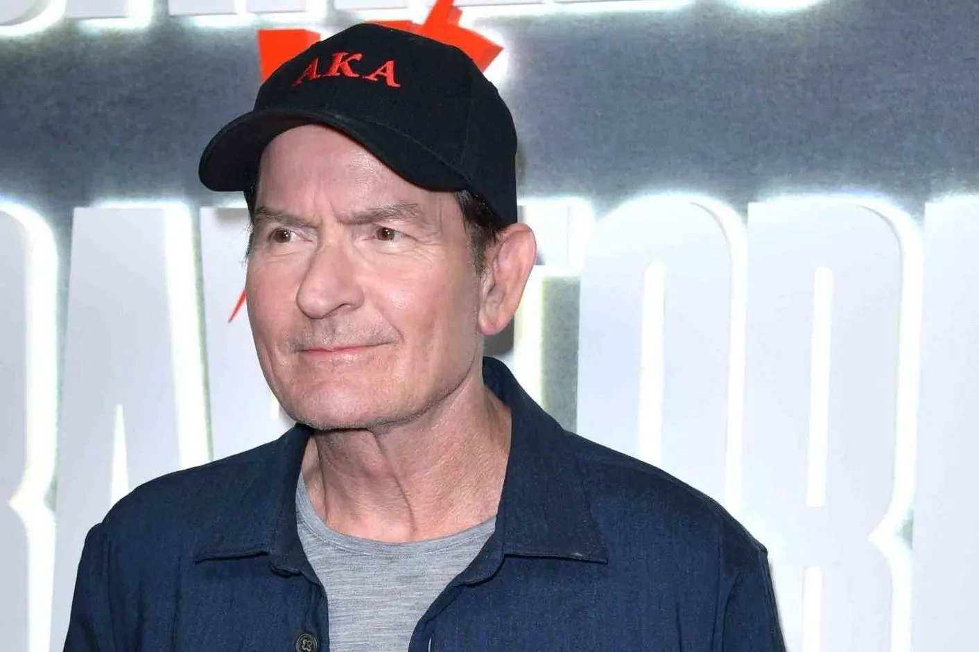 Charlie Sheen kitálalt: O.J. Simpson legyőzte őt gyerekként