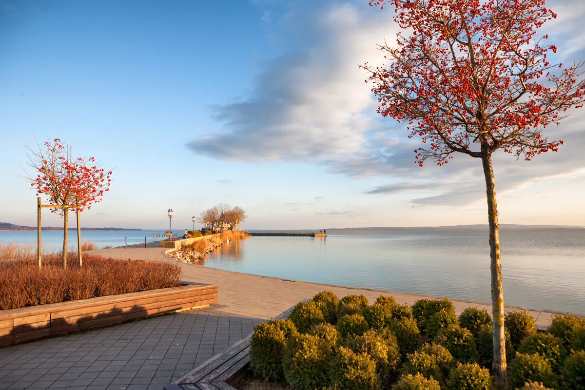 A keszthelyi Balaton-part ősszel