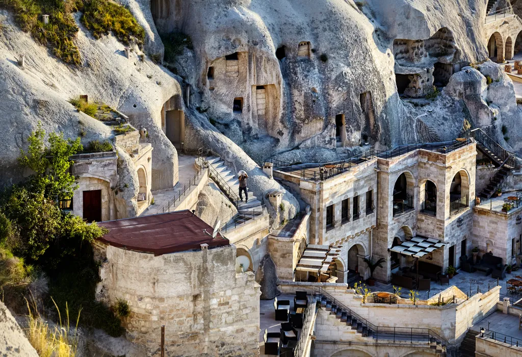 A törökországi Kappadókia egyik leglátványosabb régiója a Göreme Nemzeti Park, ahol különleges formájú sziklákból faragták ki még a hoteleket is.