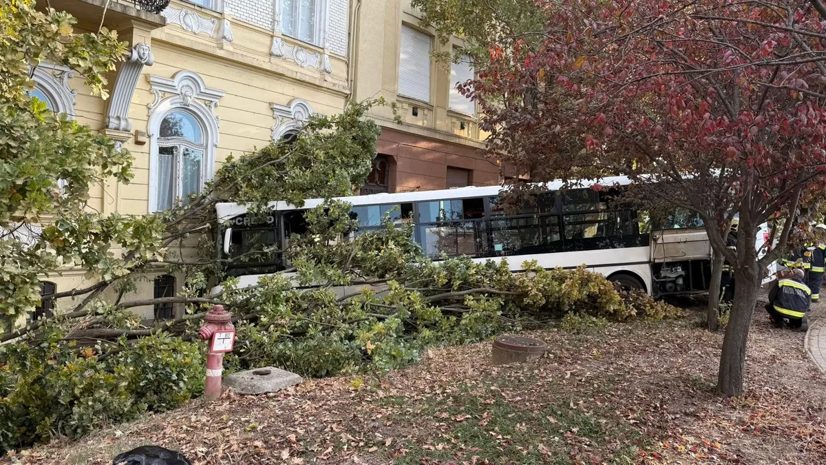 szolnoki buszbaleset
