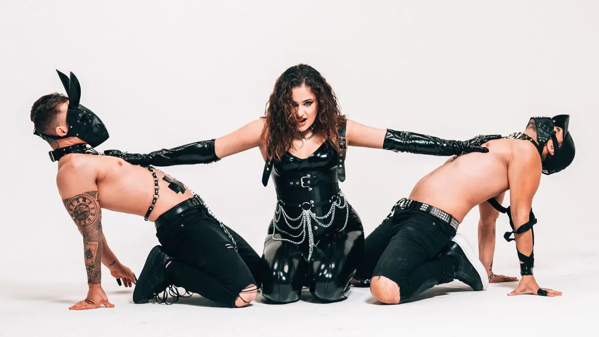 ázsia express sztárja szófia