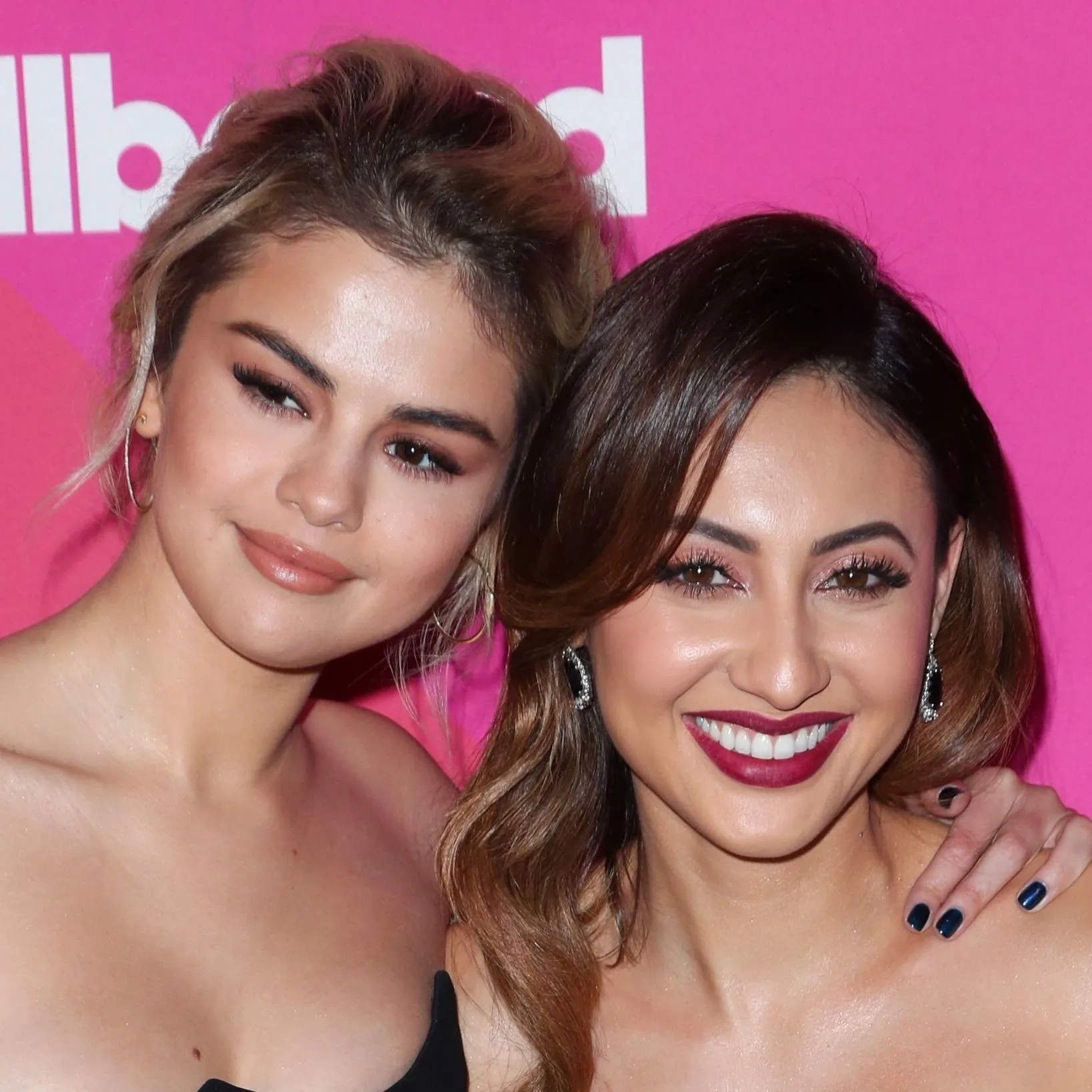 Selena Gomez vesedonorja elárulta, miért vannak rosszban