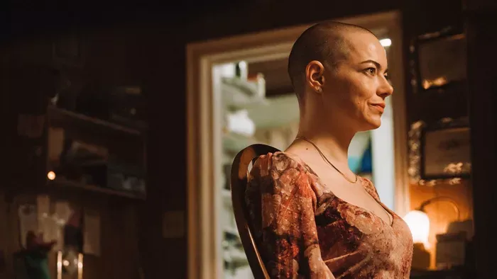 Emma Stone filmjét kopaszoknak ingyenesen vetítik