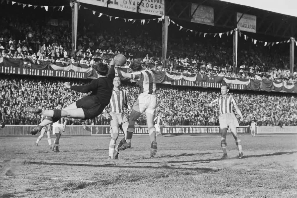 1949