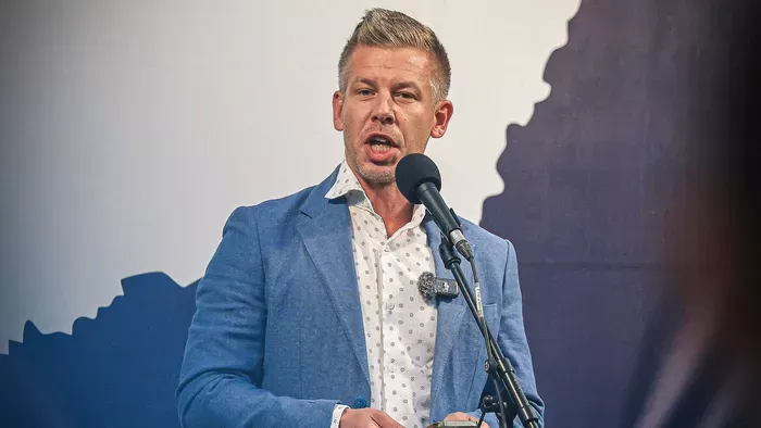 Orbán Viktor: „Így zsarolják a mentelmi huszárt. Szégyen!”