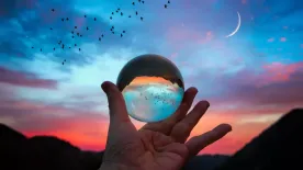 Vajon mit üzen neked a mágikus gömb? Ez a személyiségteszt felfedi, mi vár rád a közeljövőben