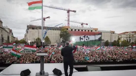 Orbán Viktor: Kétszer annyian voltunk a Békemeneten, mint a Tisza háborús menetén