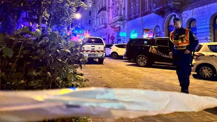 Tűz a Jókai téren: itt vannak a részletek – Fotók!