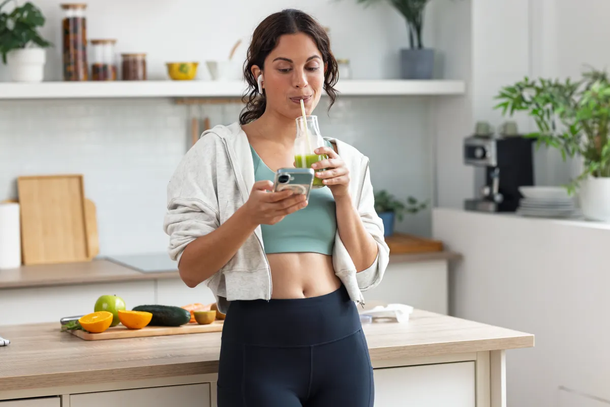 Gyors fogyásban segítő detox ital fogyasztása